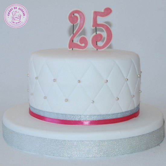 Bolo 25 Anos - Graos de Ac?car - Bolos decorados - Cake Design